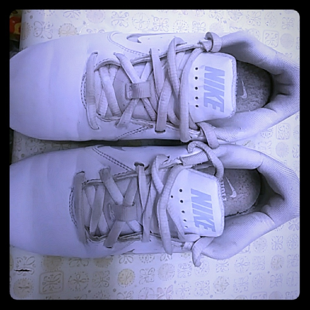 Girls Nike cheer shoes